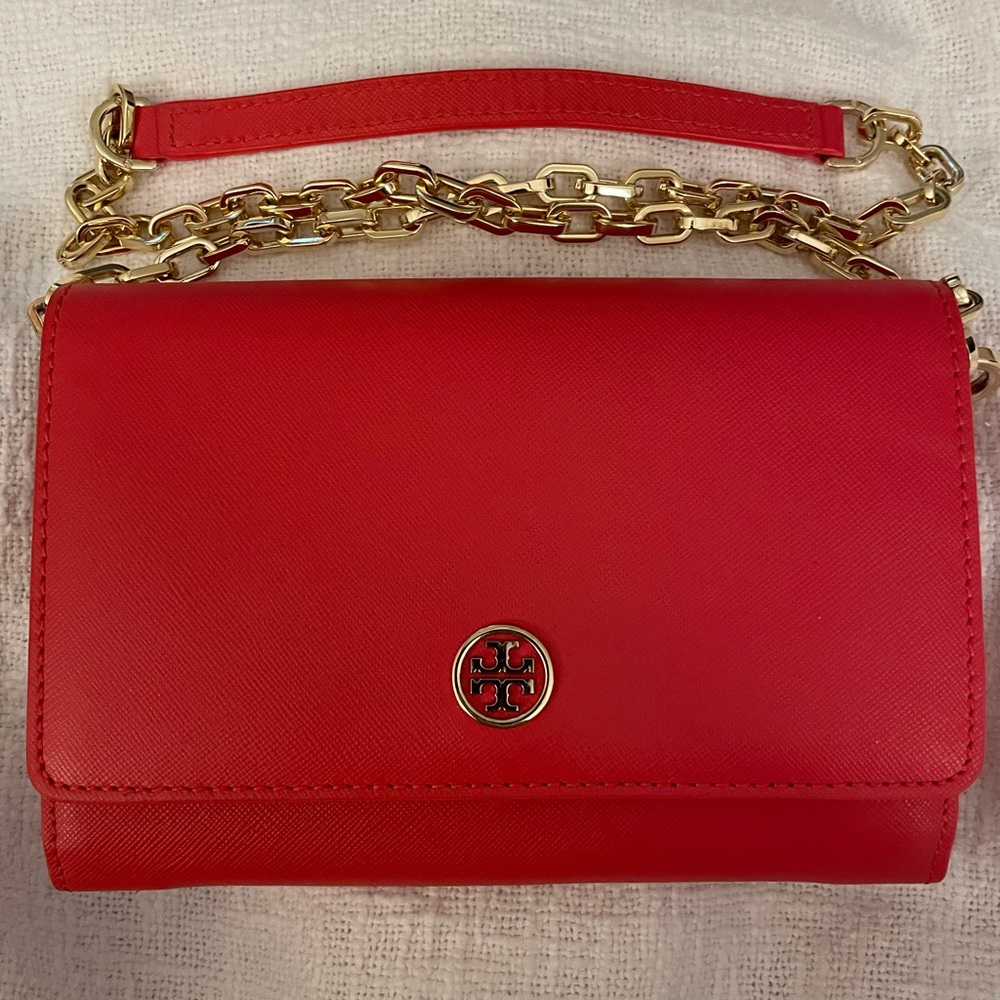 Tory Burch Robinson Crossbody/Clutch Purse/Chain Wallet, Red